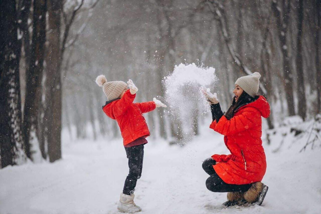 Obuwie śniegowe dla dzieci i młodzieży – jak wybrać odpowiednie?